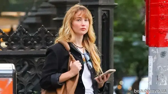 Я знаю, что вы человек моды, если носите эту классическую сумку цвета вместо черного.