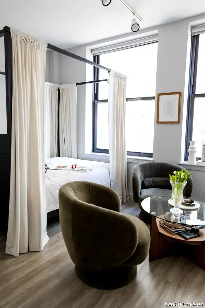 Our Graphic Designer's Chicago apartment resembles that of a luxury hotel.