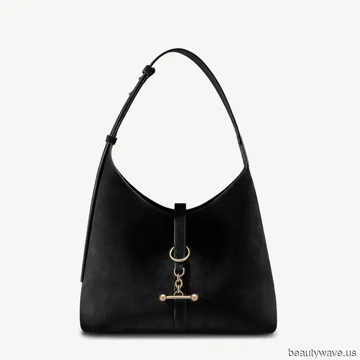 Seen in London and NYC: The Budget-Friendly, Subtle Luxury Handbag That Fashionable Women Can’t Get Enough Of