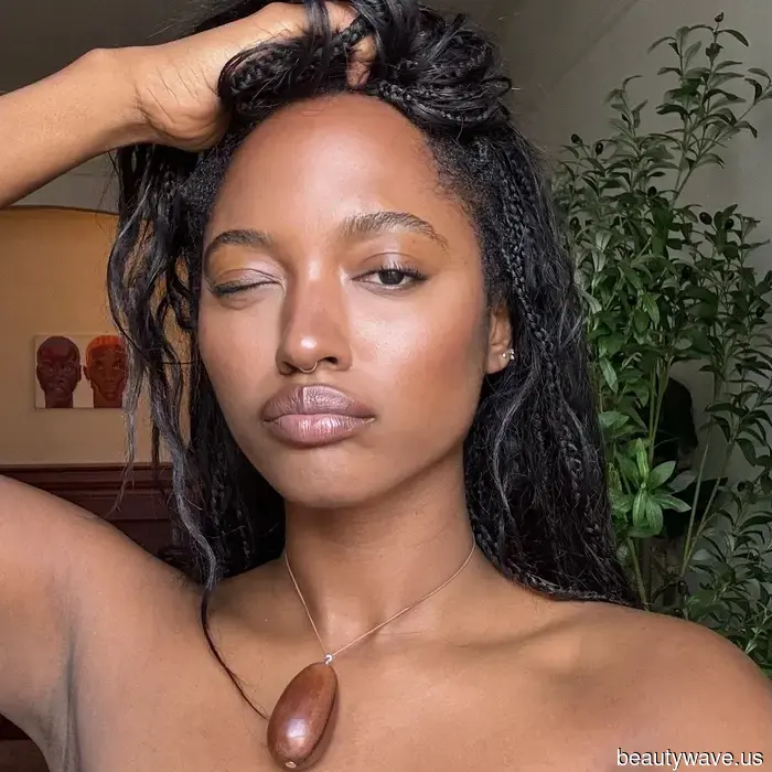 To achieve a polished appearance effortlessly, cool minimalists rely on this transformative no-makeup technique.