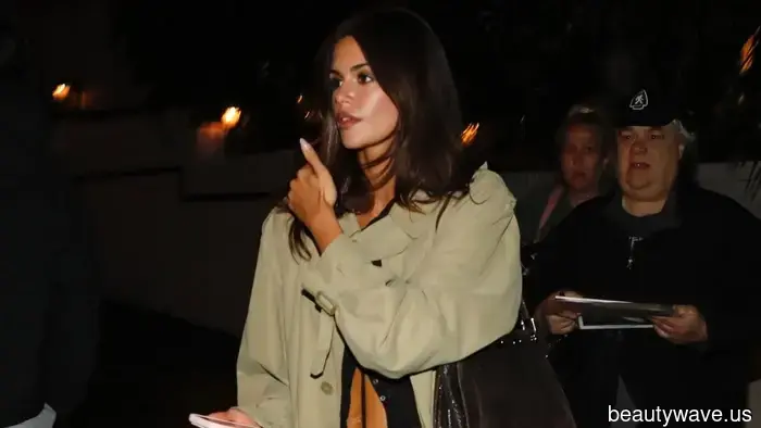 Fashion enthusiasts pair tailored trousers not with sneakers but with this trendy French footwear.