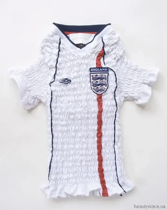 As a Fashion Editor who is passionate about football, here are 5 trendy styles you should be aware of to become a World Cup expert.