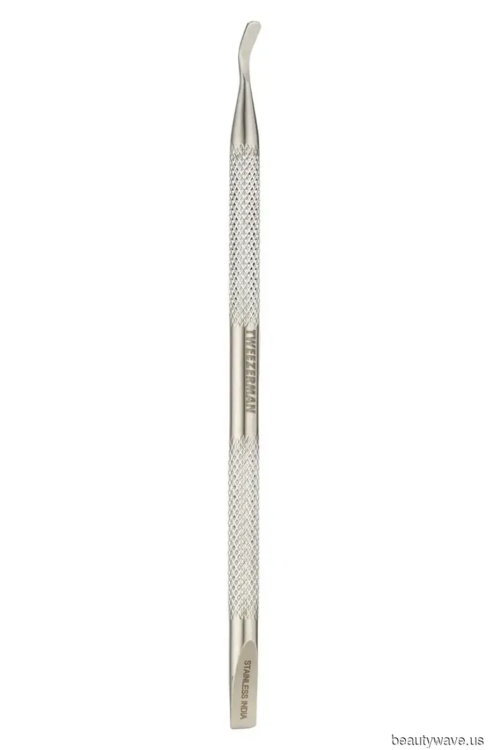 &ldquo;Così Bella&mdash;Come la Luce delle Candele&rdquo;: Le Manicure Celebrità Non Possono Fare a Meno delle Unghie Tostate Questo Autunno