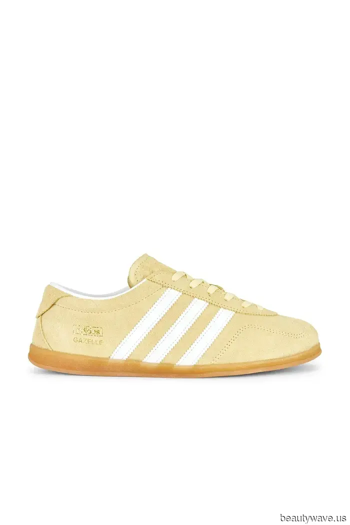 The Hottest Sneaker Color Trend to Pair with Black Pants in 2026 Has Arrived