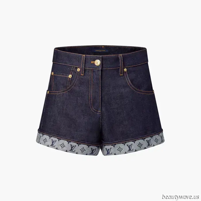 The Extremely Niche Denim Trend That Took Me by Surprise