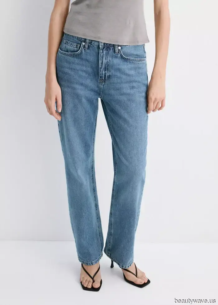 I'm convinced: Jeans look most stylish paired with this lovely blouse trend this spring.