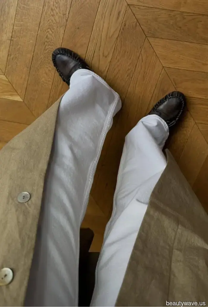 Ho fatto la ricerca: ogni It Girl francese inizia la sua capsule di primavera con questi 8 capisaldi.