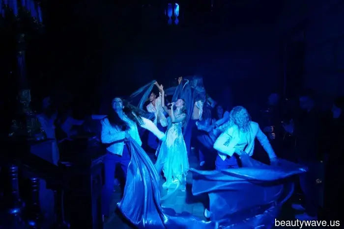 Dmitry Dibrov, Oksana Fedorova, and Alla Dovlatova were guests at the presentation of Anastasia Kazantseva's album in the center of Moscow.