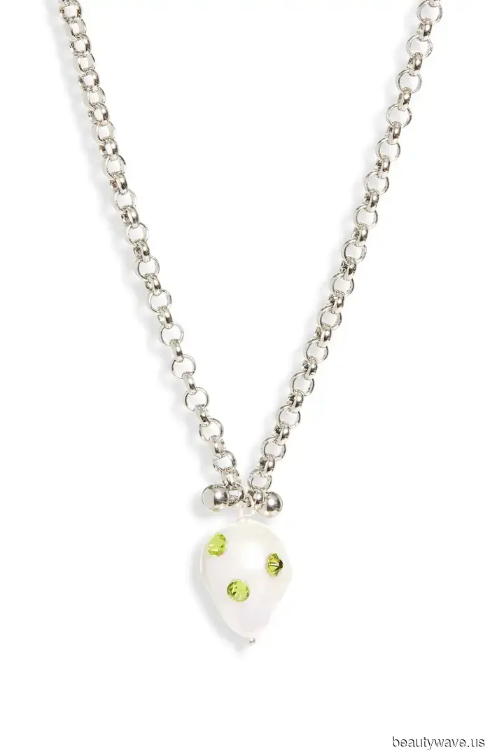 Sono un Editor di Shopping e sto facendo Live Shopping per il Saldo del Black Friday di Nordstrom&mdash;Non riesco a smettere di pensare a questi…