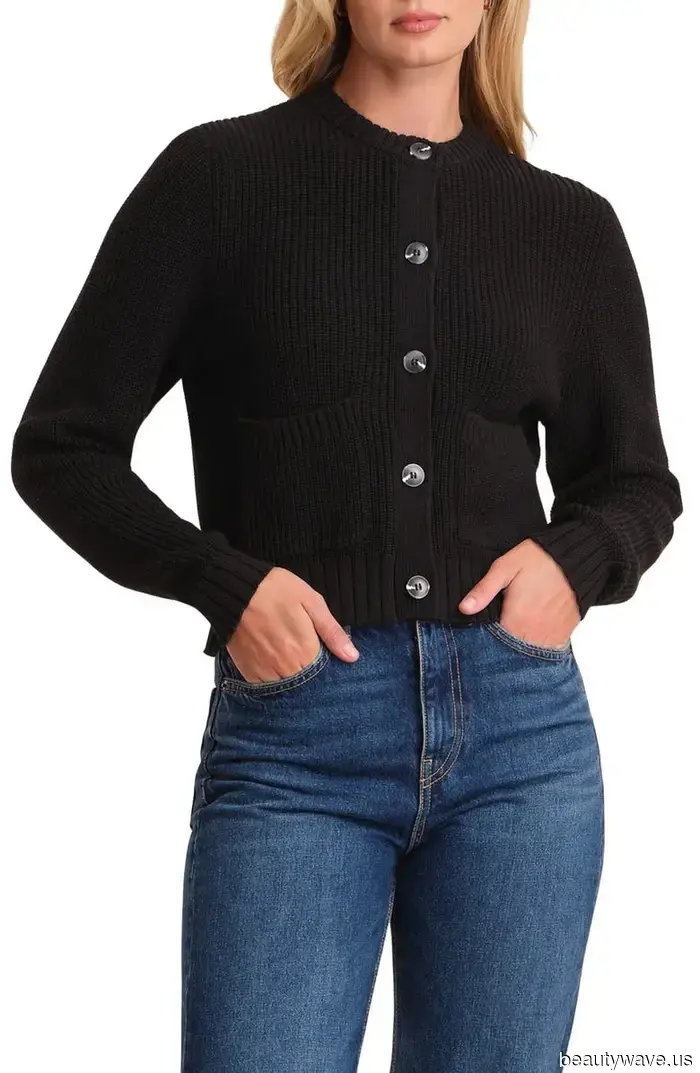 Le persone di moda con buon gusto sono attratte da questi stili di denim trendy per l'autunno 2025.