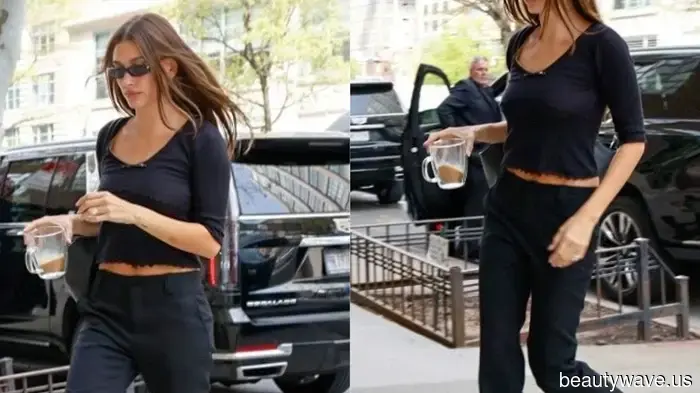 Statt Ballerinas tragen schicke Frauen cropped Flared Jeans mit diesem französischen Schuhtrend.