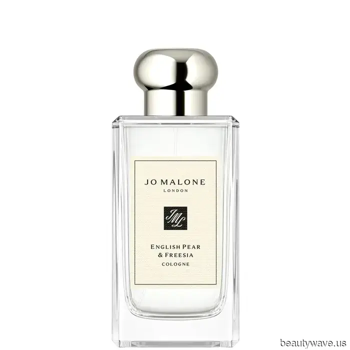 Candles, Concealer, and Comparison Culture—The Jagger Sisters Have Revealed Their Top Beauty Tips.