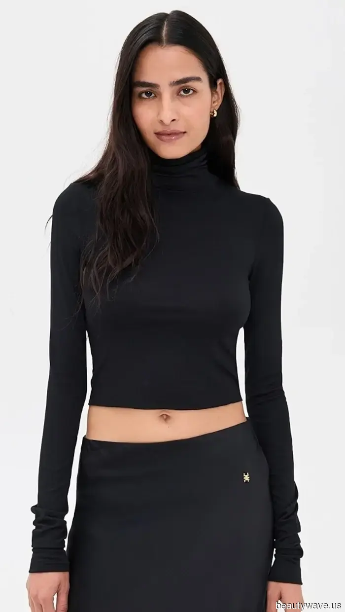 15 Essentials Every Fashionable Woman Understands to Refresh at the Start of the Year