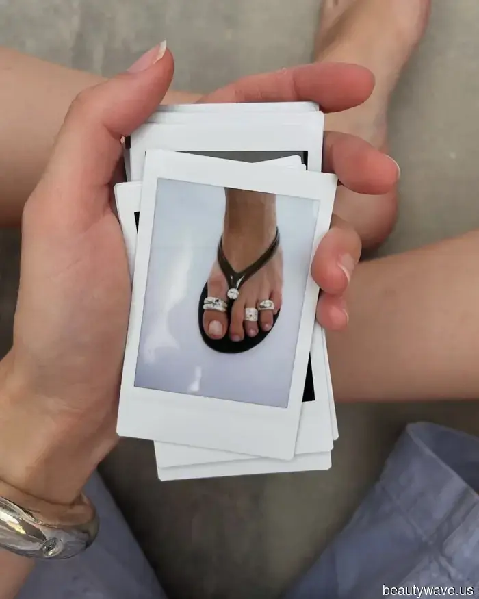 The Eerie Jewelry Trend That Influencers Are Reviving.