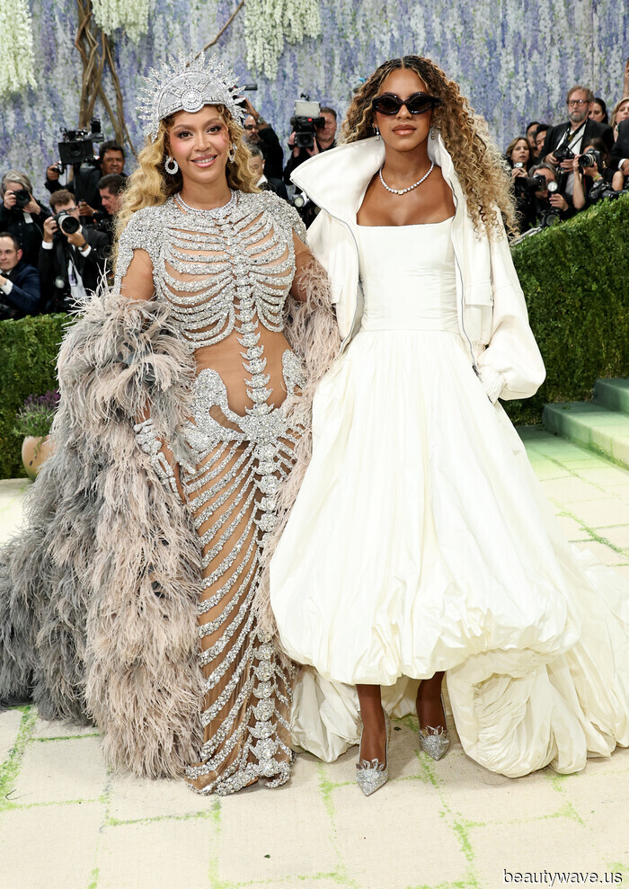 Blue Ivy hat gerade ihr Met Gala-Debüt Arm in Arm mit Beyoncé gegeben, und ja, wir fühlen uns auch alt.