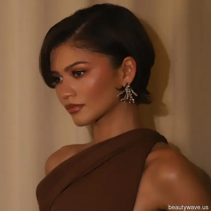 If you're looking to refresh your hair, you're in luck—here are 11 spring trends that are effortlessly stylish.