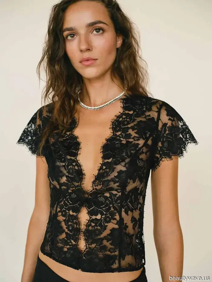 Diese neuen Reformation x Camille Rowe Kollaborationsstücke werden schnell ausverkauft sein&mdash;sehen Sie sich alle 20 Stile an