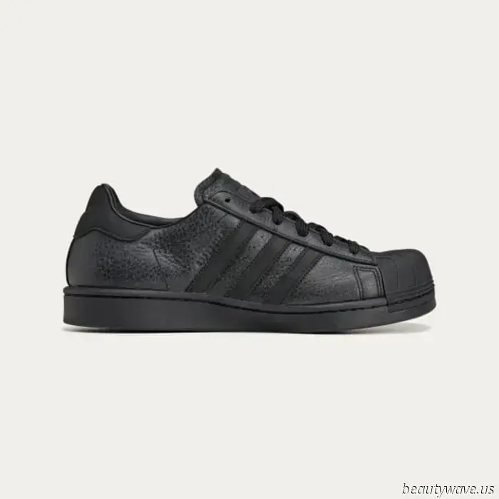 The new collaboration between Adidas and Avavav combines fashion with performance art.