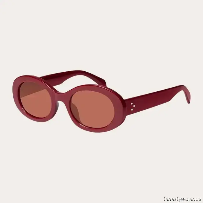 I'm a stylist—here are the 10 summer items I suggest to all my clients.