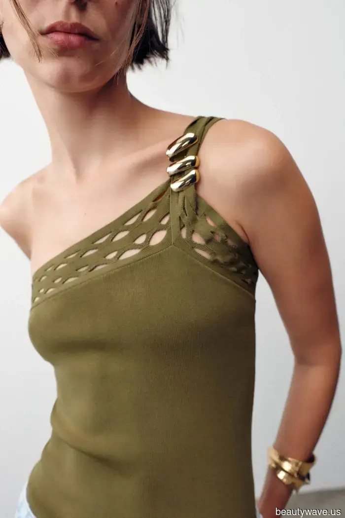 Zara is Offering Enchanting "Summer in Spain" Vibes—Here Are the Items I'm Purchasing First.