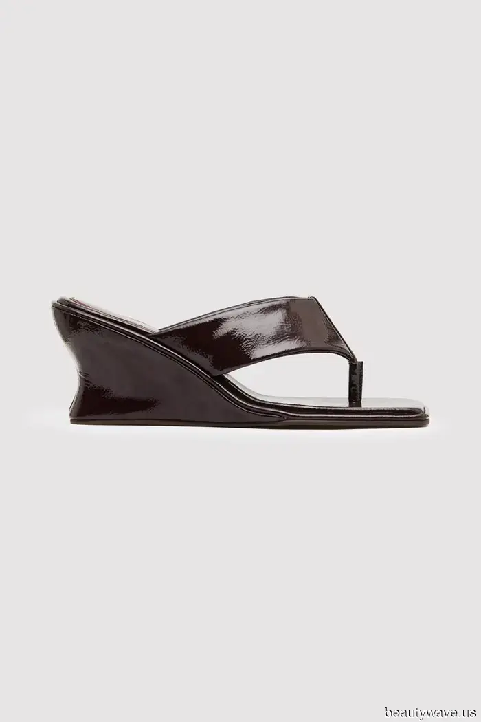 Apologies, flats; these chic heels are poised to dominate our wardrobes in 2026.