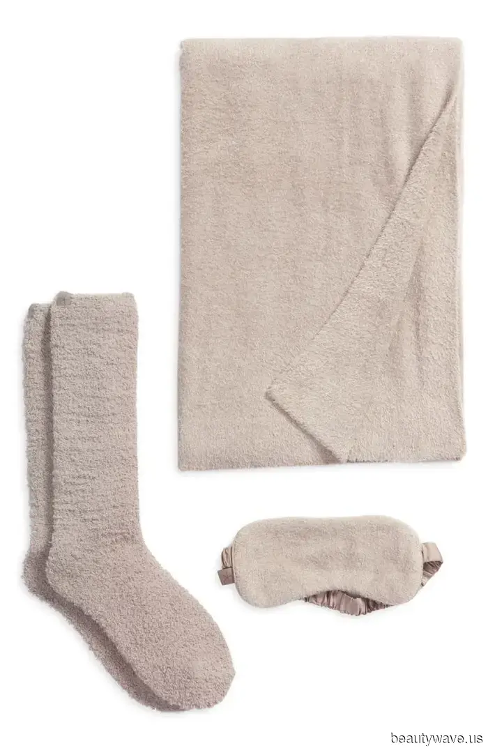 Модные люди следят за этими 30 стильными товарами распродажи Nordstrom осенью перед Черной пятницей.