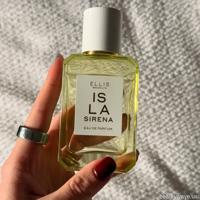 Step Aside, Florals—9 Summer Fragrances That Capture the Freshness of Newly Mown Grass