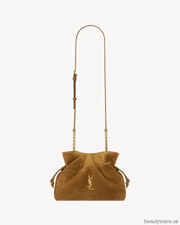 6 Chic, Easy-to-Wear Items You’ll Discover in a French Woman's 2026 Capsule Wardrobe