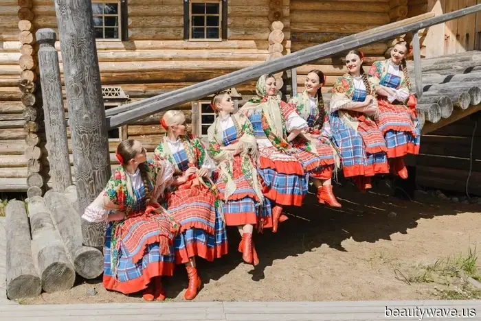 Эпоха и традиции: Северный хор празднует столетие на сцене Кремля.