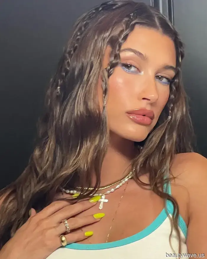 I Promise These 15 Beach Hairstyles Appear Effortlessly Stylish and Are *Really* Simple to Do Yourself