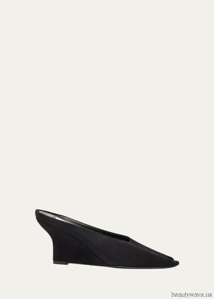 I reside in NYC—here are the 2026 heel trends I've noticed all around.