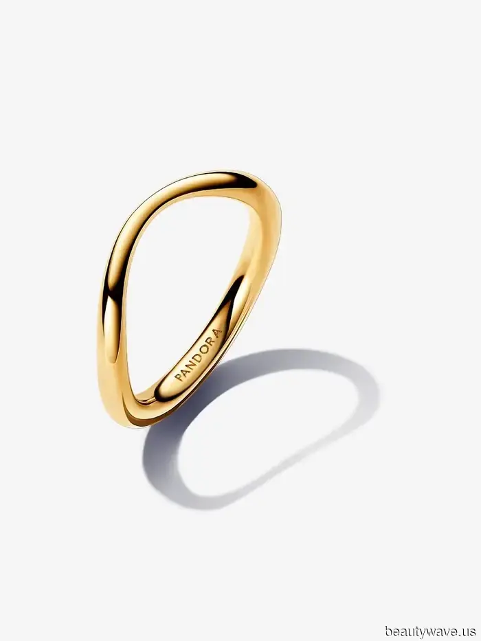 Если вы собираетесь носить леггинсы осенью 2025 года, вот 7 невероятно стильных нарядов, которые стоит скопировать