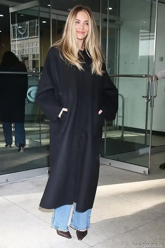 Ogni ragazza di L.A. che visita NYC porta con sé questo esatto outfit in 3 pezzi.