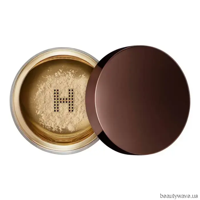 This is the product endorsed by experts that keeps my makeup intact throughout the day.