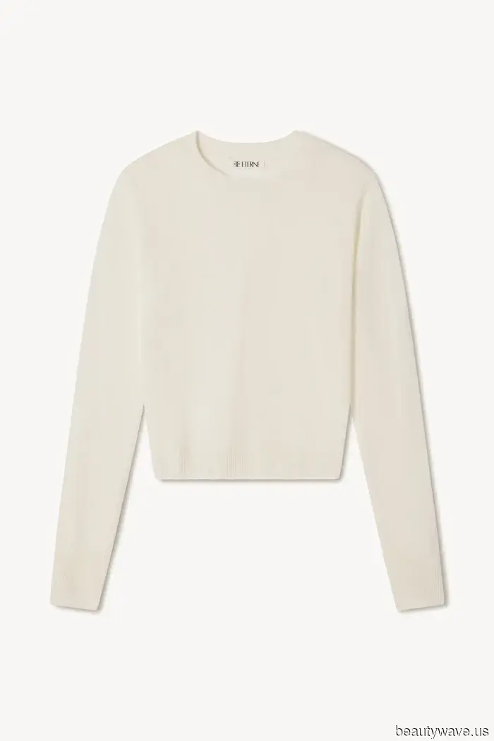 Я путешествую как минимум 20 раз в год&mdash;это те наряды для аэропорта, которые я ношу постоянно.