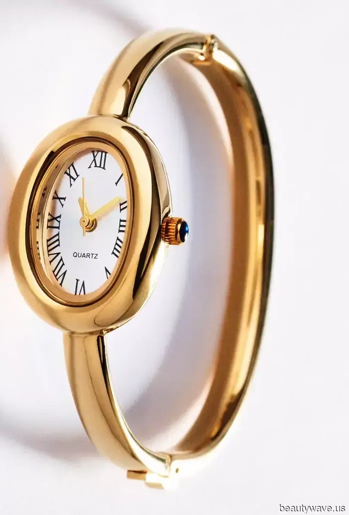 From Pendant Necklaces to Cocktail Watches, These Jewellery Trends Are Shaping Luxury in 2026.