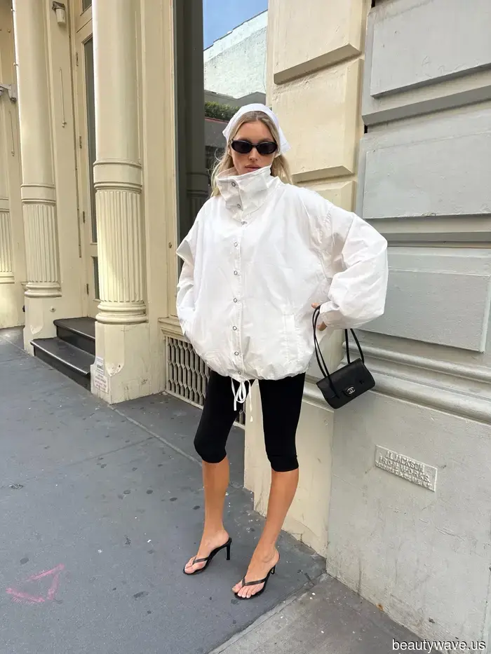 Capri Leggings Are the Most Disputed Fashion Trend—7 Outfits That Demonstrate Their Chicness