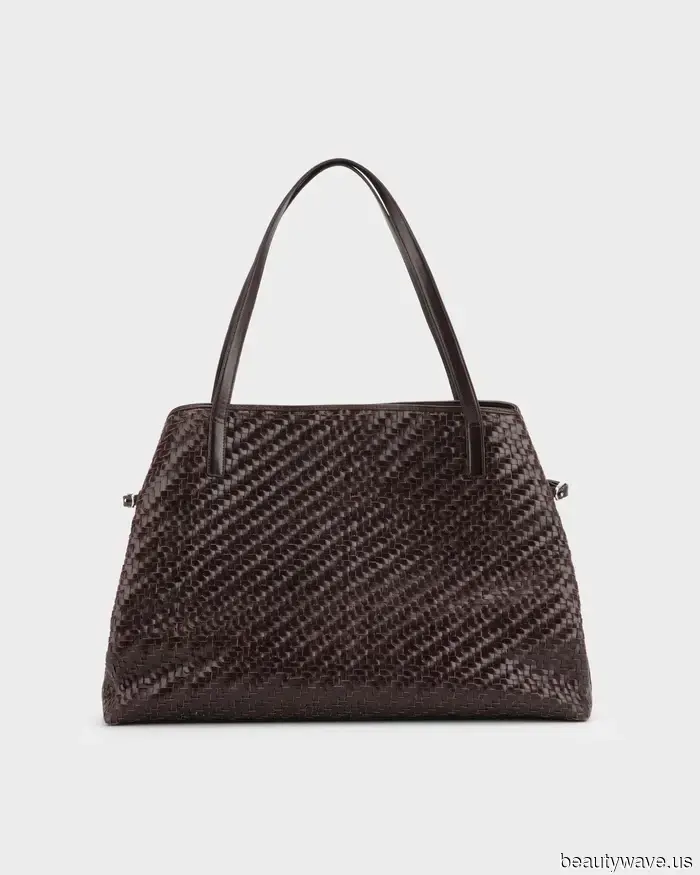 Dopo settimane di ricerca, ho finalmente trovato la borsa estiva perfetta&mdash;e ogni donna chic già la possiede.