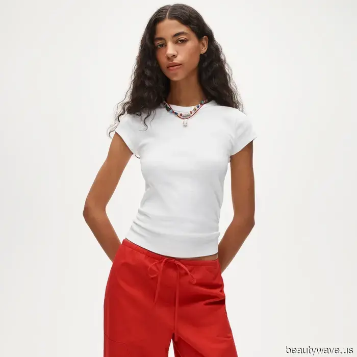 If You Want to Achieve a Parisian Look, Purchase These 7 Summer Items and Style Them This Way