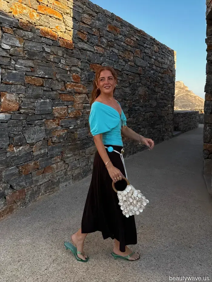 I've been organizing a trip to Greece—here are the 5 outfits I will be taking with me.