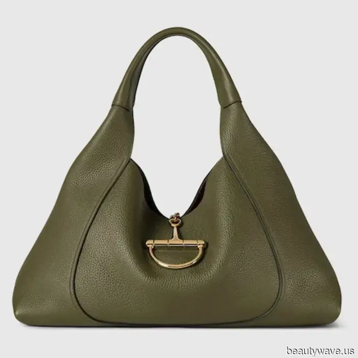 Chanel! Gucci! The Row! These are the must-have bags that celebrities are really sporting in 2026.