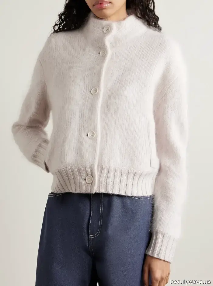 Sostén los Cárdigans de Cuello Redondo&mdash;En 2026, las Mujeres con Buen Gusto Están Usando Este Estilo Chic en su Lugar