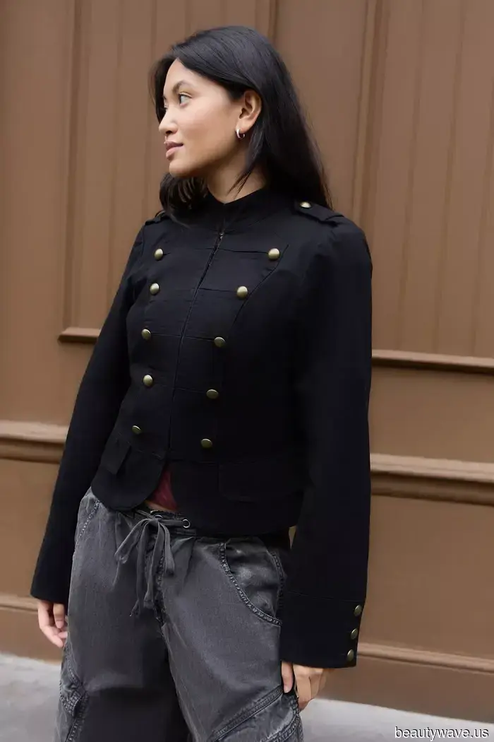 From Low-Rise Bootcut Jeans to Napoleon Jackets: 7 Trends Set to Return in 2026