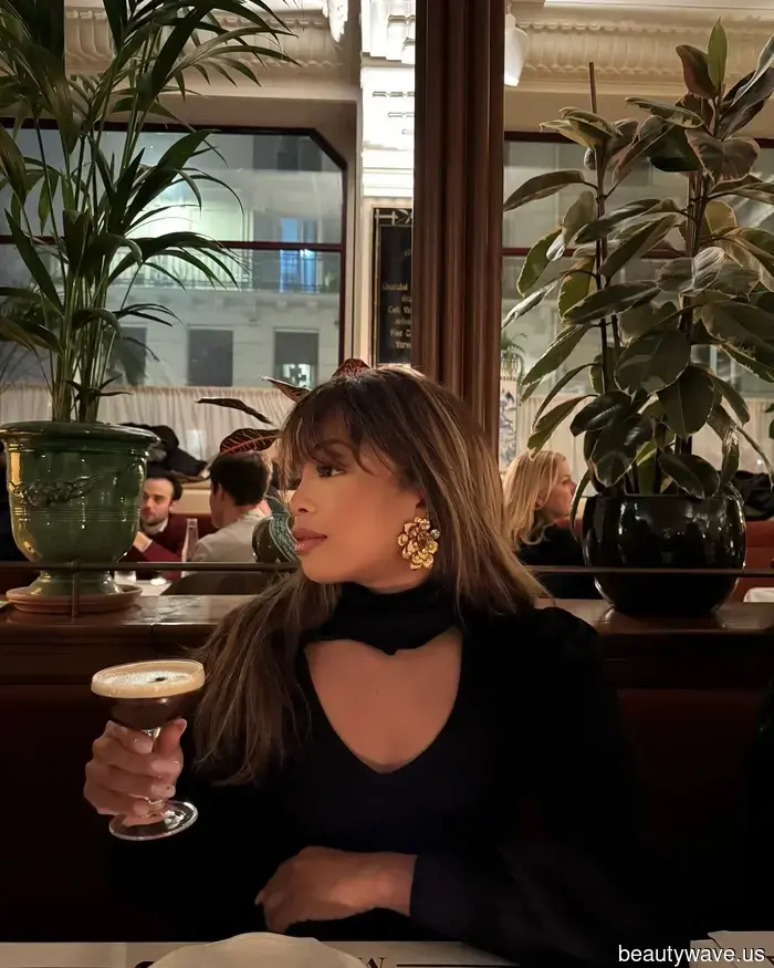 Resulta que este accesorio es la forma más fácil de mejorar tu atuendo básico de jeans y camiseta blanca.