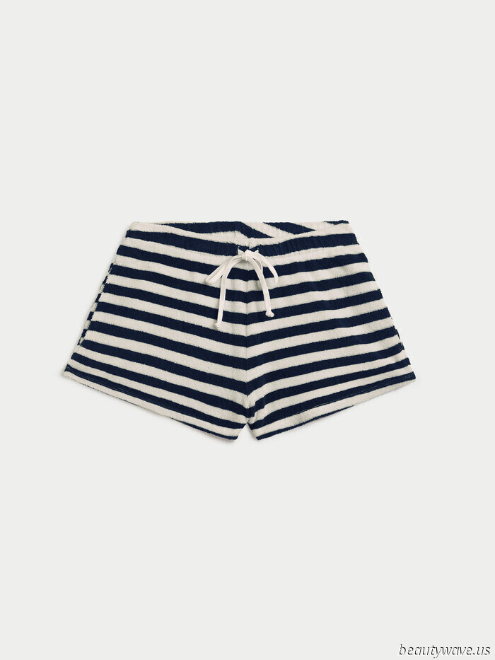 A Parisian's Trip to Ibiza—Here’s What She Brings Along