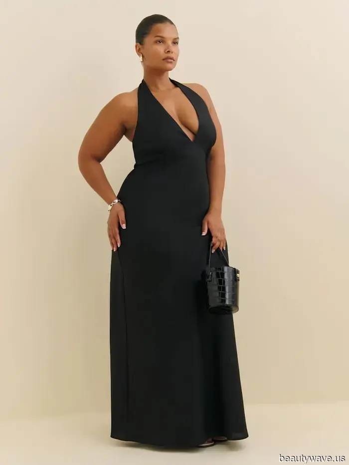 Este vestido sencillo de los años 2000 está en la maleta de todas las personas de moda este verano.