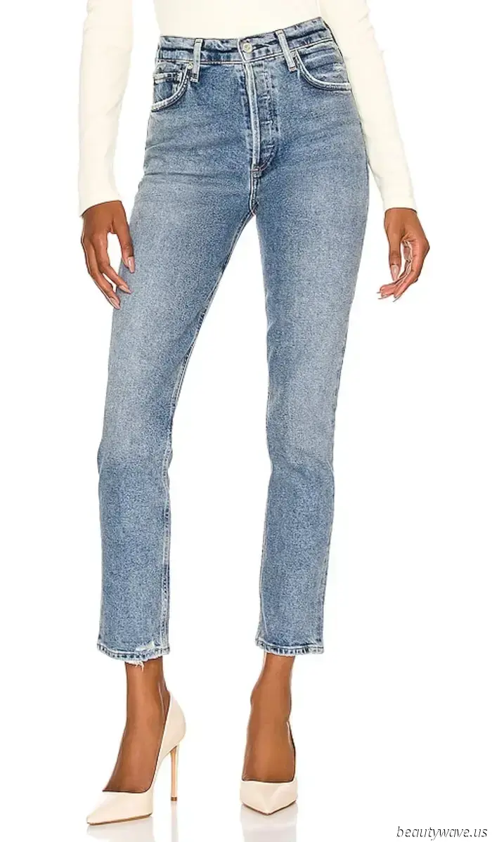 Is it just me, or are all the trendy girls opting for this denim style instead of baggy jeans?