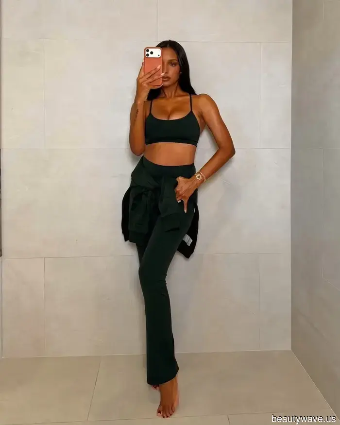 In 2026, women in Paris, New York, and London will exclusively sport these particular legging styles.