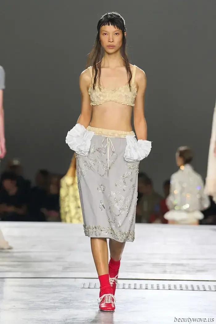 Le sneaker It della primavera 2026 hanno appena debuttato a Parigi da Dries Van Noten