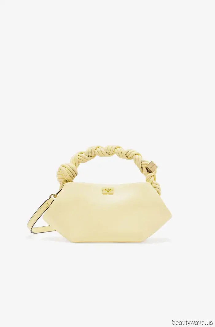 5 Combinazioni di Colori Cool-Girl che le Donne Scandi Stanno Attualmente Indossando in Ripetizione